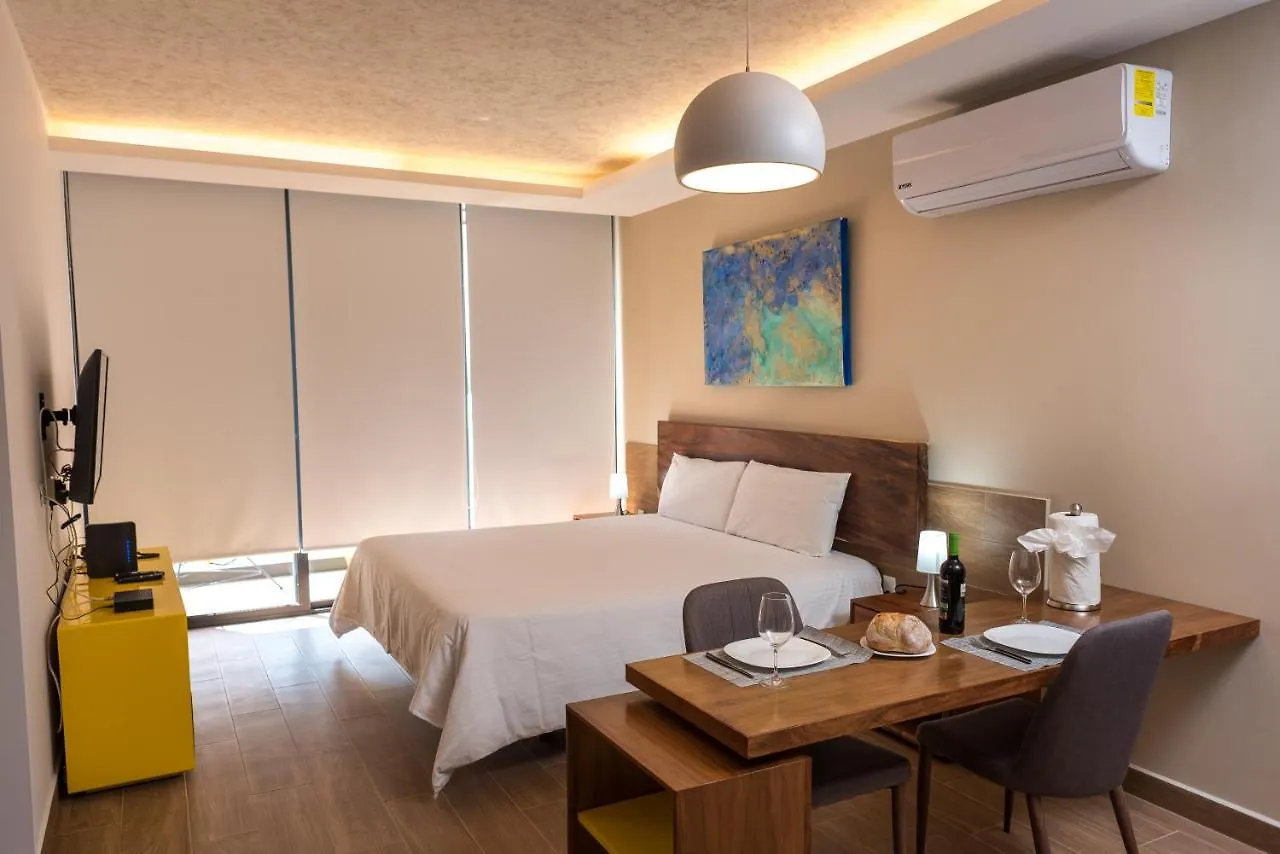 פלאייה דל כרמן Yellow Condos מקסיקו